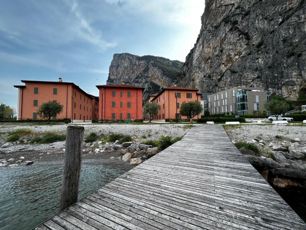 Dv Garda Suite Campione del Garda Zewnętrze zdjęcie
